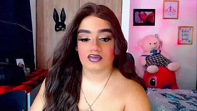 Girls and cam to cam: Watch as these sophisticated entertainers uncover their stunning costumes and curvaceous curves online!