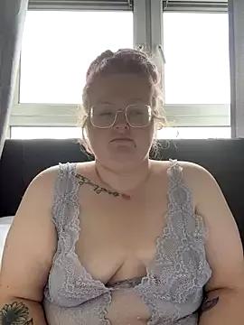 AmberBliss-X from StripChat is Freechat