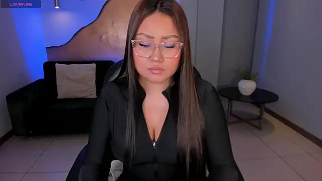Girls and cam to cam: Watch as these sophisticated entertainers uncover their stunning costumes and curvaceous curves online!
