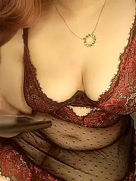 Amira_aalia from StripChat is Freechat