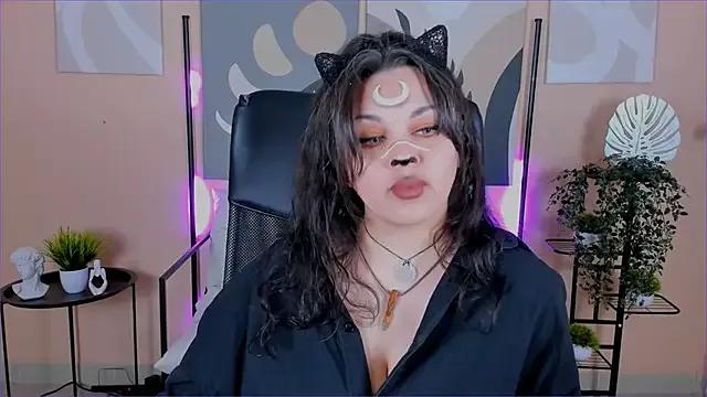 Girls and cam to cam: Watch as these sophisticated entertainers uncover their stunning costumes and curvaceous curves online!