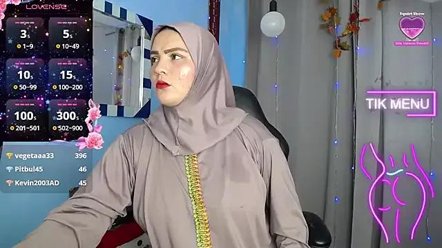 AmiraFalu_ from StripChat is Freechat