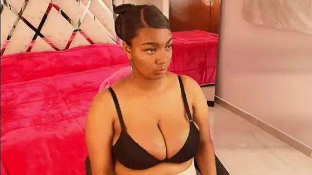 Amiranast from StripChat is Freechat