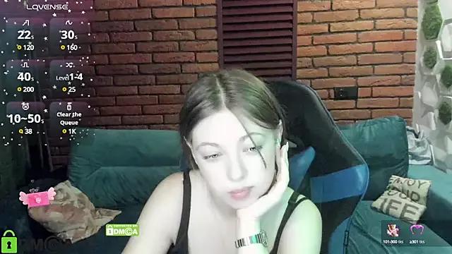 AmourLily from StripChat is Freechat