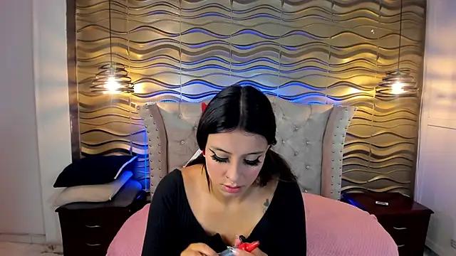 Girls and cam to cam: Watch as these sophisticated entertainers uncover their stunning costumes and curvaceous curves online!