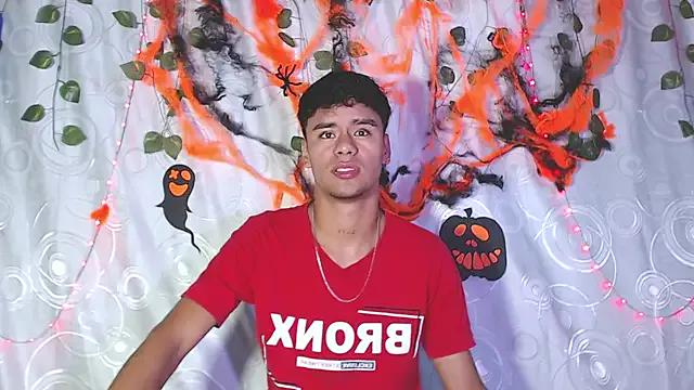 Andres_7676 from StripChat is Freechat