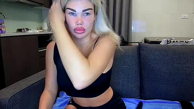 Girls and cam to cam: Watch as these sophisticated entertainers uncover their stunning costumes and curvaceous curves online!