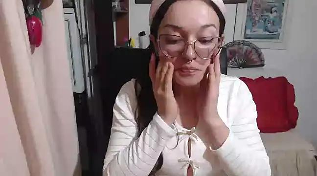 Girls and cam to cam: Watch as these sophisticated entertainers uncover their stunning costumes and curvaceous curves online!