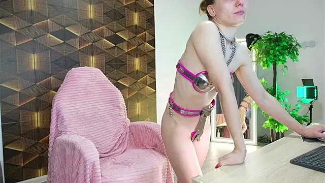 Angelalive from StripChat is Freechat