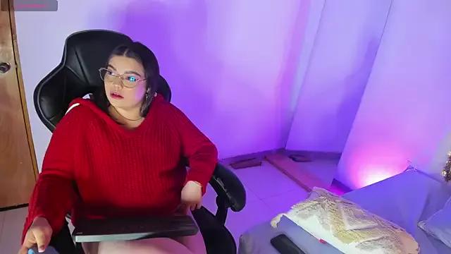 Girls and cam to cam: Watch as these sophisticated entertainers uncover their stunning costumes and curvaceous curves online!