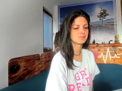 Girls and cam to cam: Watch as these sophisticated entertainers uncover their stunning costumes and curvaceous curves online!