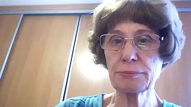 Anna72233 from StripChat is Freechat