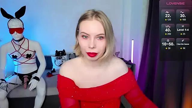 Girls and cam to cam: Watch as these sophisticated entertainers uncover their stunning costumes and curvaceous curves online!