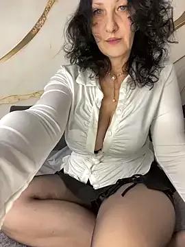 AnnaGrei from StripChat is Freechat