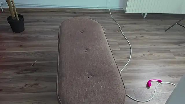 Anne_Blueeyes from StripChat is Freechat