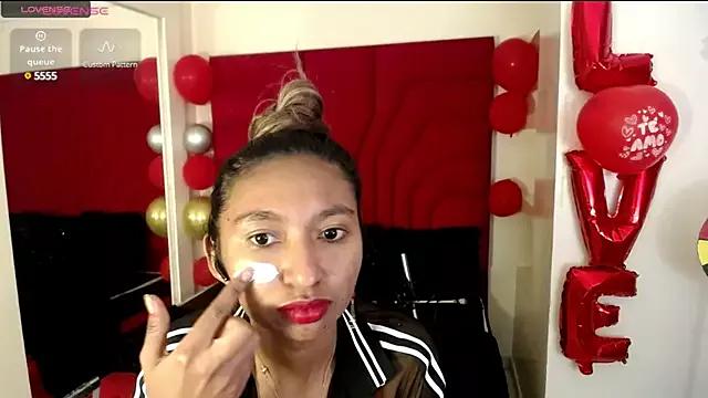 Anny_Brownn_ from StripChat is Freechat