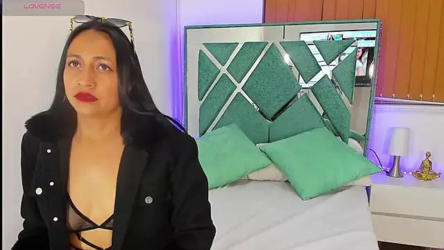 Girls and cam to cam: Watch as these sophisticated entertainers uncover their stunning costumes and curvaceous curves online!