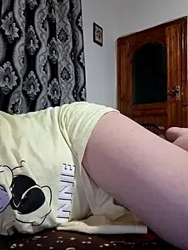 Ariana381 from StripChat is Freechat