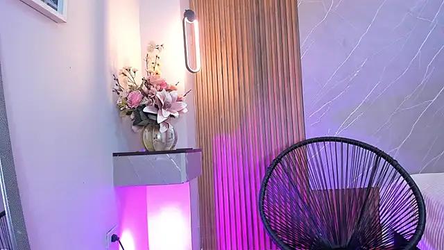 Girls and cam to cam: Watch as these sophisticated entertainers uncover their stunning costumes and curvaceous curves online!