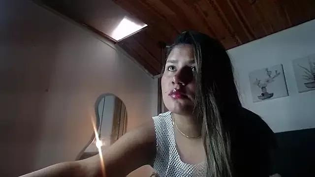 ariana_velvet_ from StripChat is Freechat