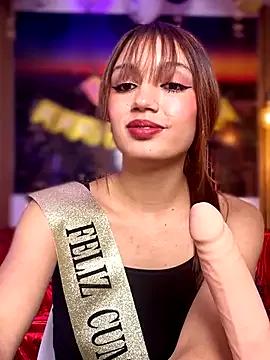 Girls and cam to cam: Watch as these sophisticated entertainers uncover their stunning costumes and curvaceous curves online!