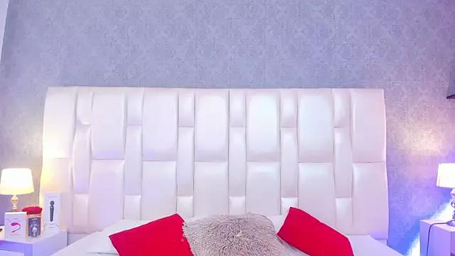 Girls and cam to cam: Watch as these sophisticated entertainers uncover their stunning costumes and curvaceous curves online!