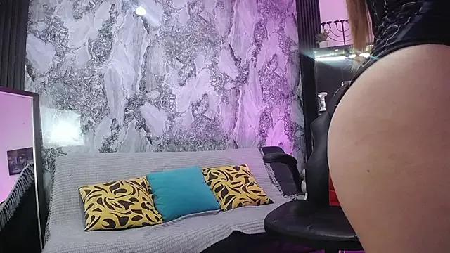 Girls and cam to cam: Watch as these sophisticated entertainers uncover their stunning costumes and curvaceous curves online!