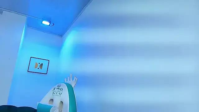 Girls and cam to cam: Watch as these sophisticated entertainers uncover their stunning costumes and curvaceous curves online!