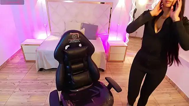 Girls and cam to cam: Watch as these sophisticated entertainers uncover their stunning costumes and curvaceous curves online!