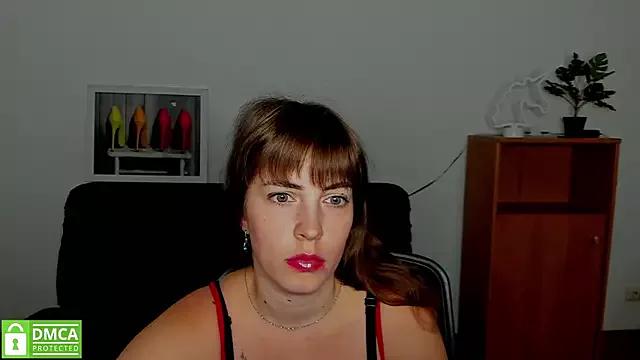 Girls and cam to cam: Watch as these sophisticated entertainers uncover their stunning costumes and curvaceous curves online!