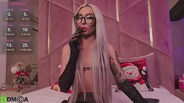 AriannaLure from StripChat is Freechat