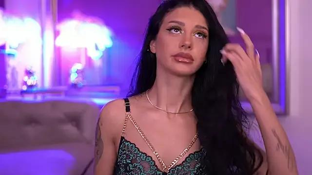 Girls and cam to cam: Watch as these sophisticated entertainers uncover their stunning costumes and curvaceous curves online!