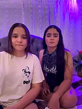 Ashley_and_Zoe from StripChat is Freechat