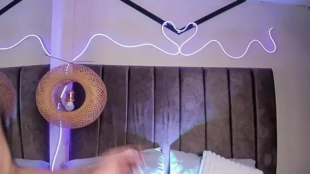 Girls and cam to cam: Watch as these sophisticated entertainers uncover their stunning costumes and curvaceous curves online!