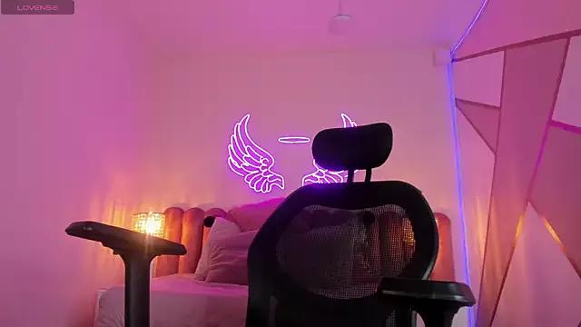 asmodeuss_night from StripChat is Freechat