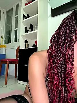 Girls and cam to cam: Watch as these sophisticated entertainers uncover their stunning costumes and curvaceous curves online!