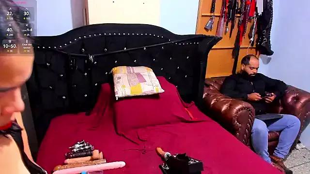 Girls and cam to cam: Watch as these sophisticated entertainers uncover their stunning costumes and curvaceous curves online!