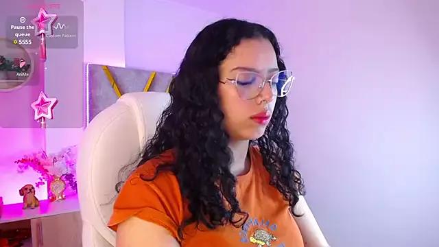Girls and cam to cam: Watch as these sophisticated entertainers uncover their stunning costumes and curvaceous curves online!