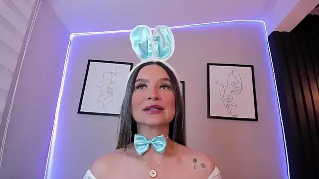 Girls and cam to cam: Watch as these sophisticated entertainers uncover their stunning costumes and curvaceous curves online!