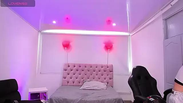 Girls and cam to cam: Watch as these sophisticated entertainers uncover their stunning costumes and curvaceous curves online!