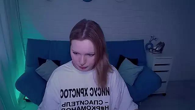 AuroraMour from StripChat is Freechat