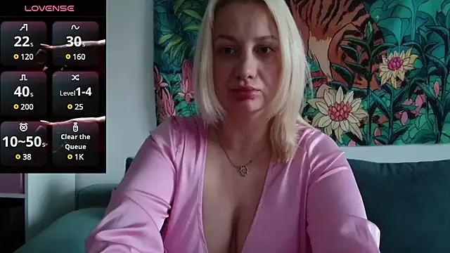 Avrora__Love from StripChat is Freechat