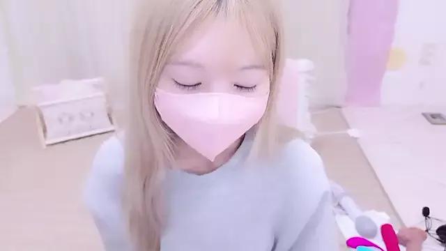 Photos of AZUnyan_ from StripChat is Group