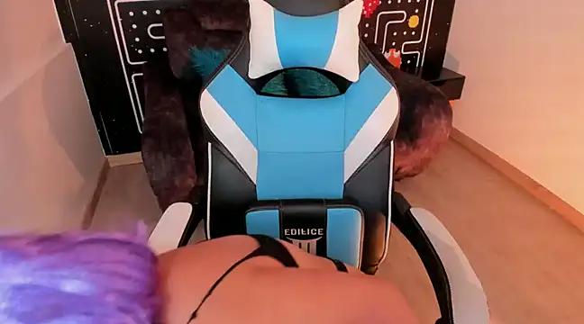 Girls and cam to cam: Watch as these sophisticated entertainers uncover their stunning costumes and curvaceous curves online!