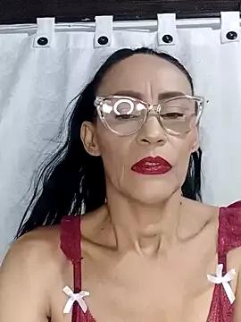 BarbaraMature from StripChat is Freechat