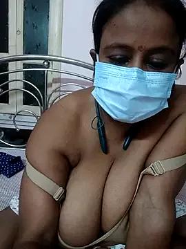 Barna_Love from StripChat is Freechat