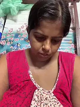 Beauty-queen from StripChat is Freechat