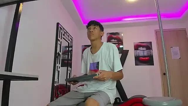 BEAUTY_BOYS1 from StripChat is Freechat