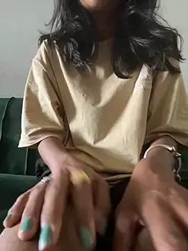 Belarani000 from StripChat is Freechat