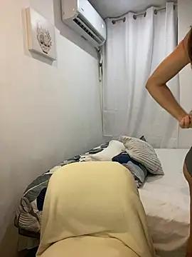 Girls and cam to cam: Watch as these sophisticated entertainers uncover their stunning costumes and curvaceous curves online!